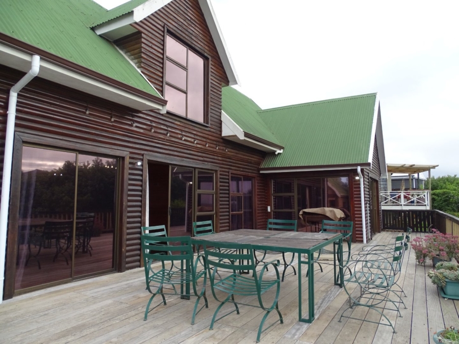 3 Bedroom Property for Sale in Noorsekloof Eastern Cape
